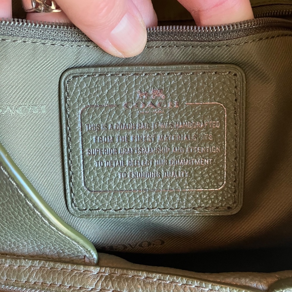 Coach Shoulder Bag - Picture 4 of 6